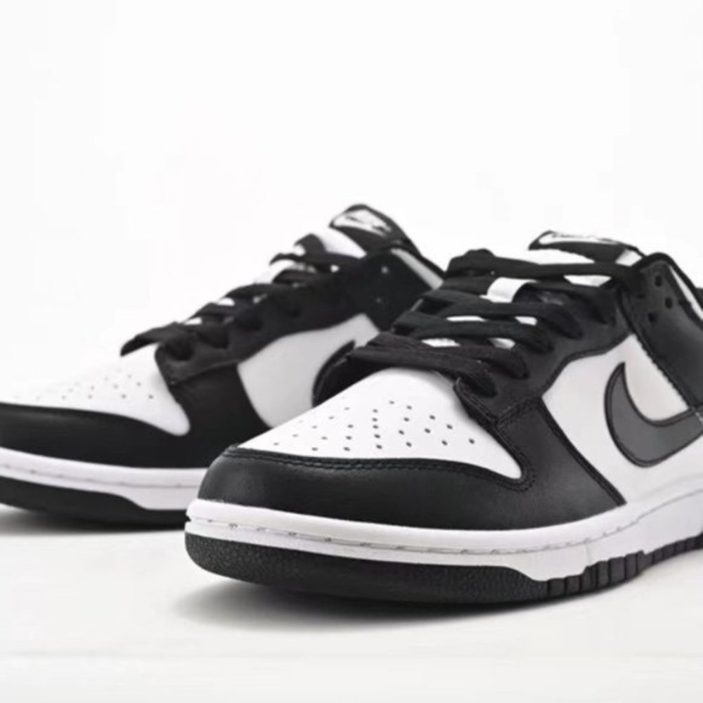 Nike Dunk Low Black and White Panda sneakers💖💖💖